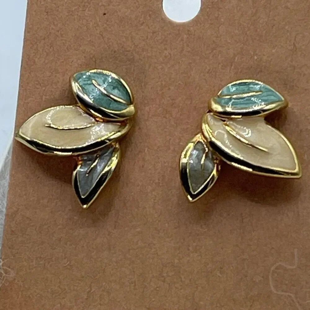 Vintage enamel 3 leaf pieced earrings.